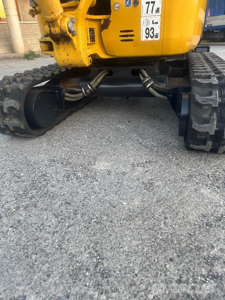 Komatsu PC16R-HS Bageri guseničari