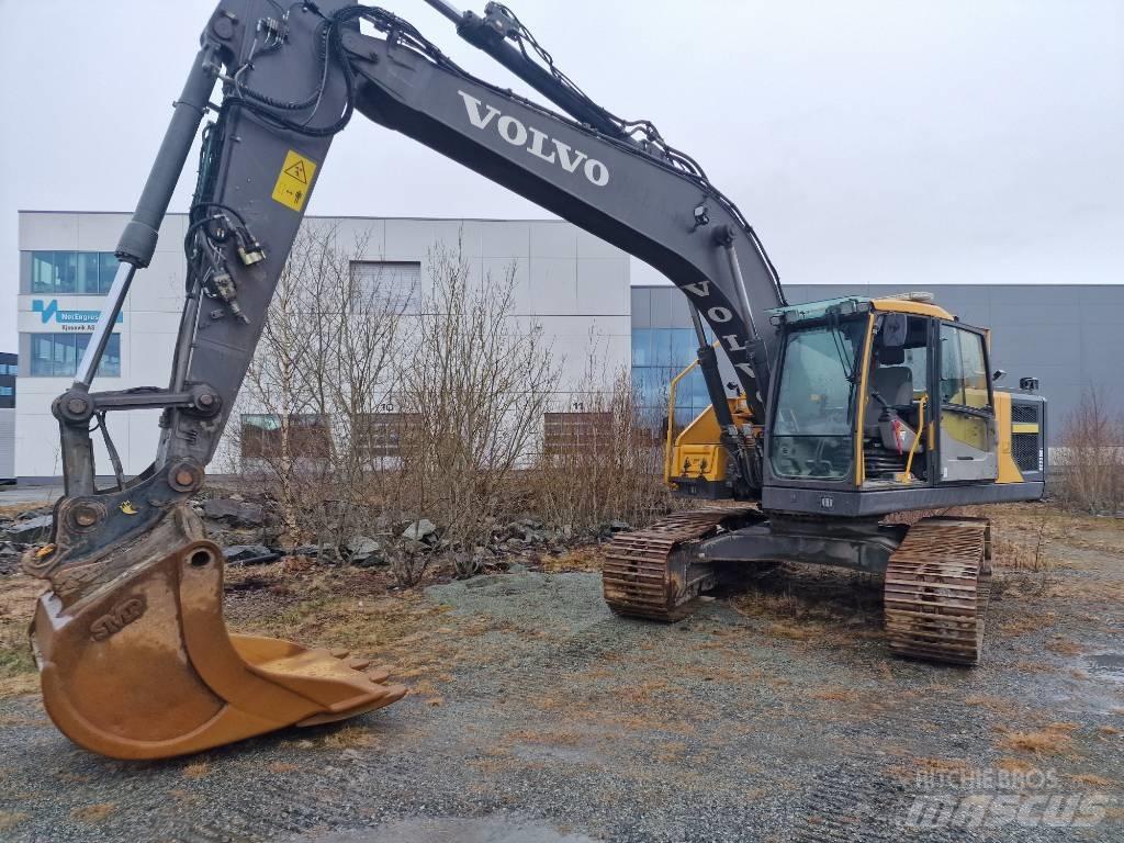 Volvo 220E Bageri guseničari