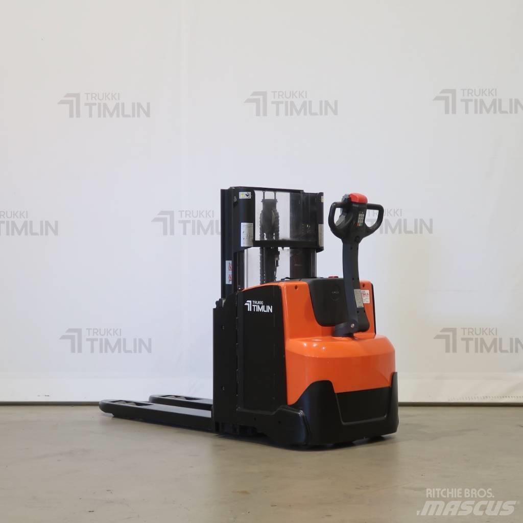 Toyota SWE200D Ručni električni viljuškar