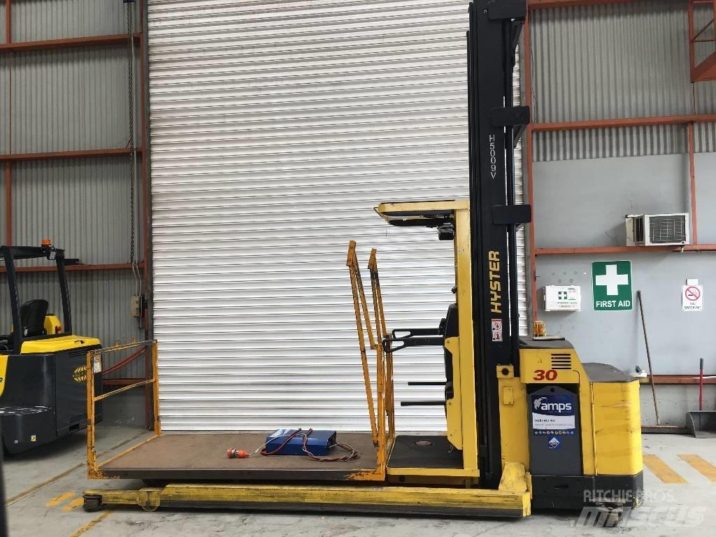 Hyster R30XMF2 Visoko dizajući komisioni viljuškar
