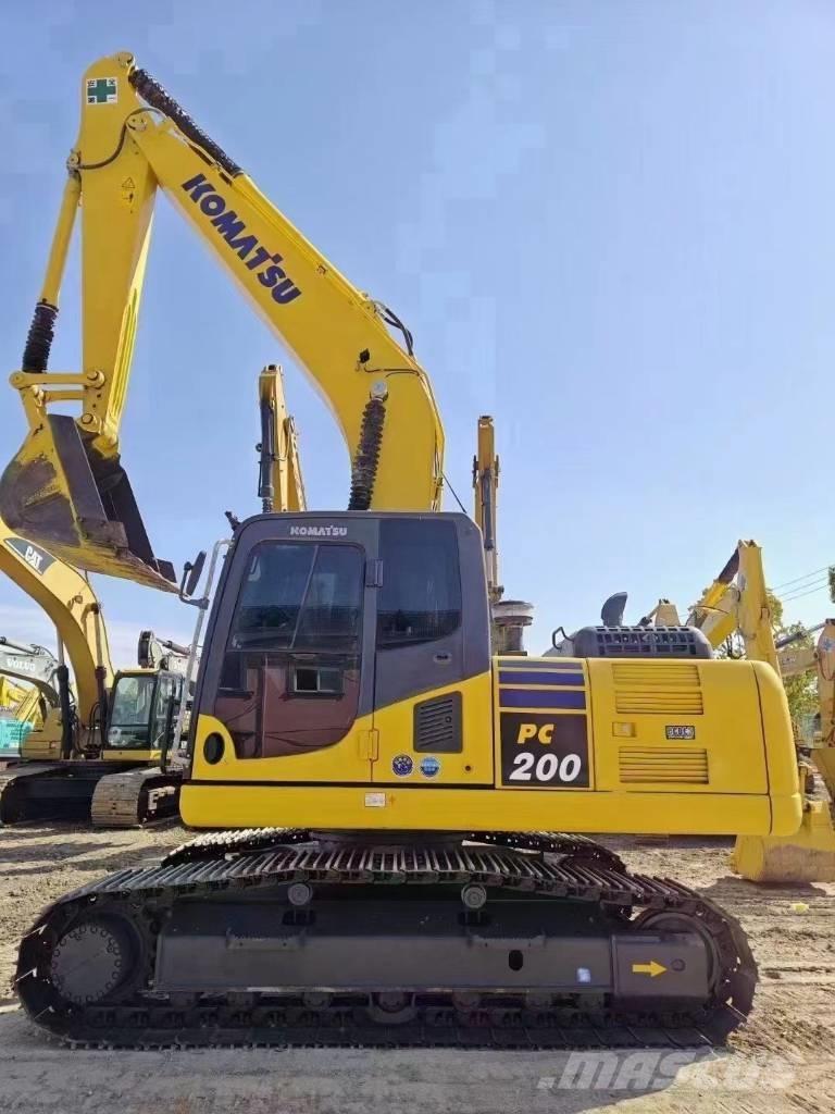 Komatsu PC 200-8 Bageri guseničari