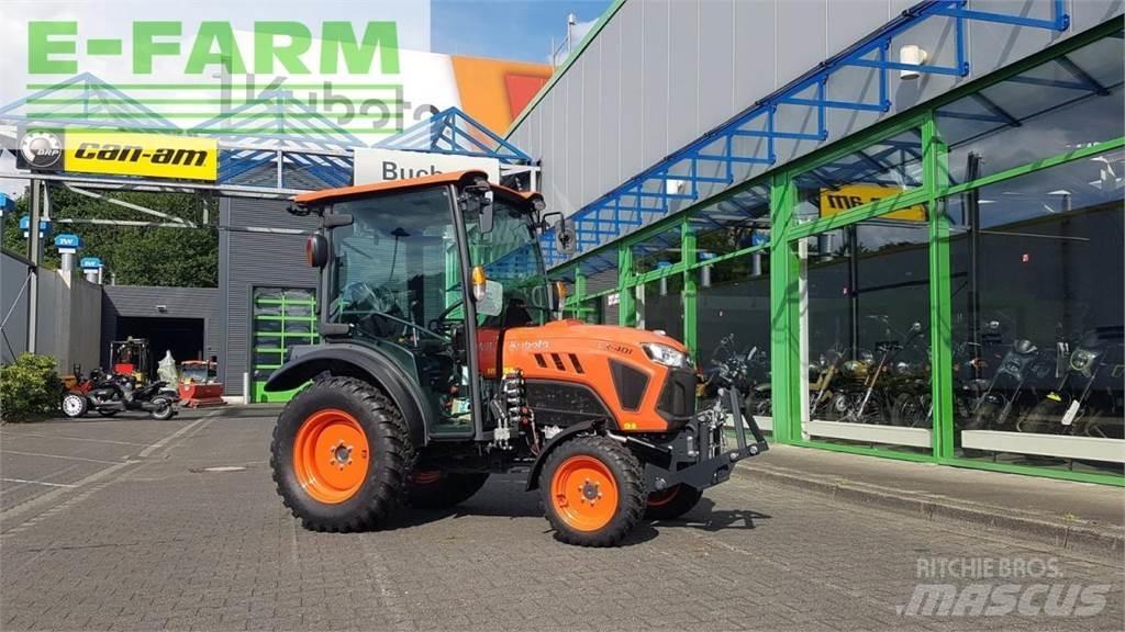 Kubota lx401 cab Traktori