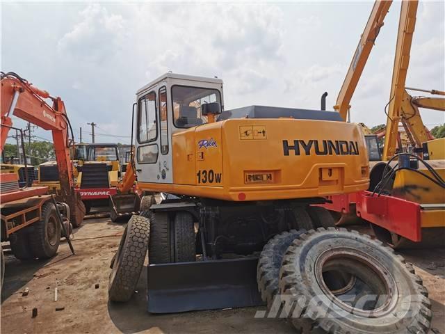 Hyundai R130WD Bageri guseničari