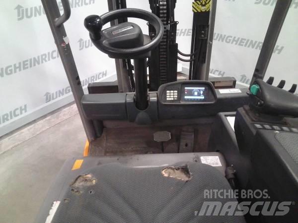 Jungheinrich EFG 320 Električni viljuškari