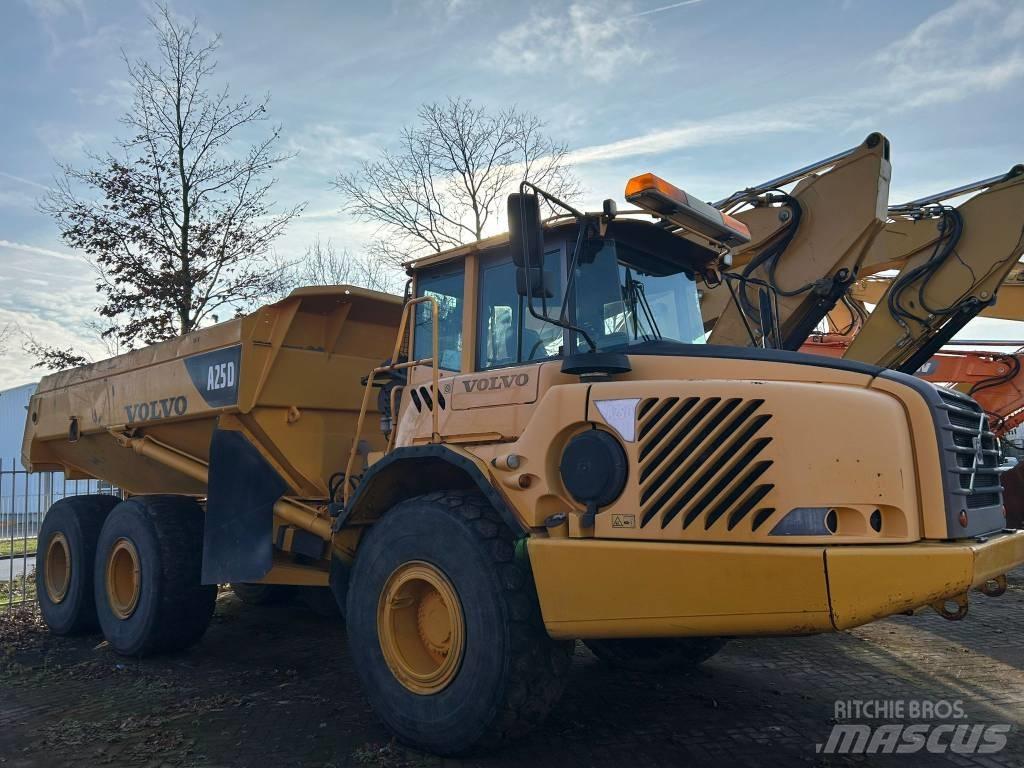 Volvo A 25 D Zglobni damperi