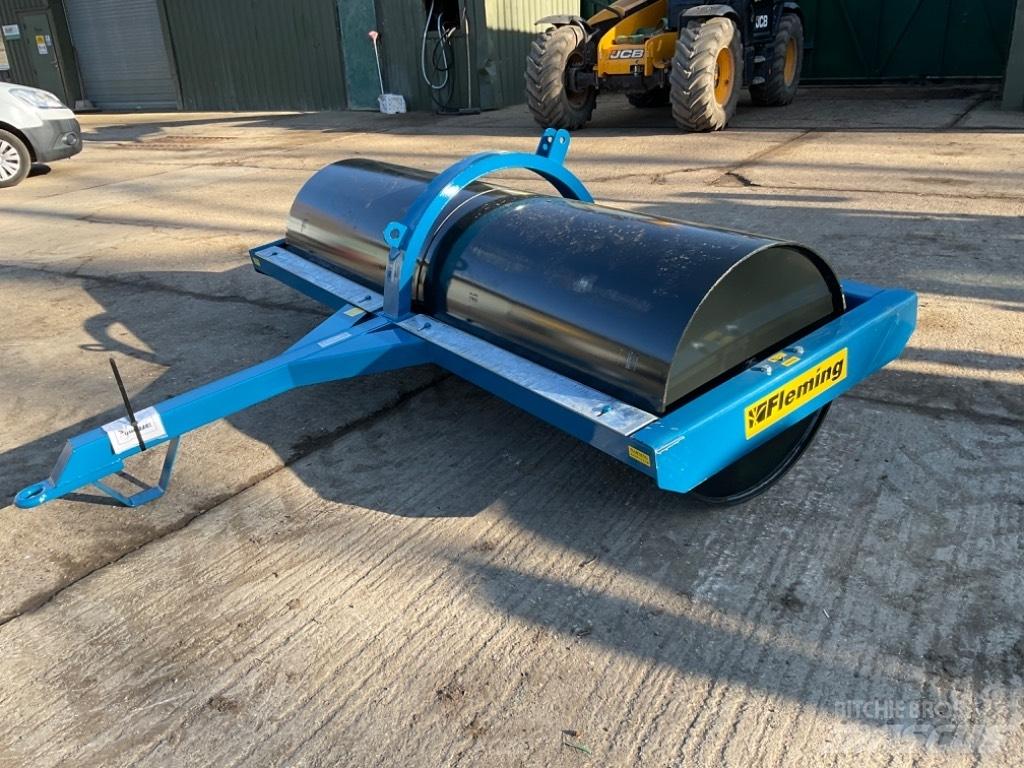Fleming 8FT ROLLER Valjci
