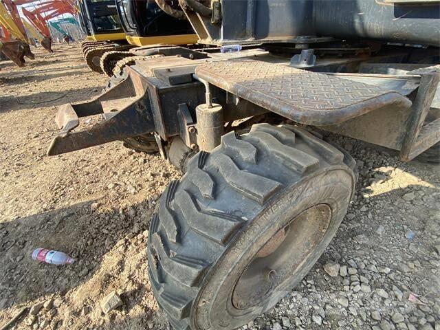 Doosan DX60W Bageri guseničari