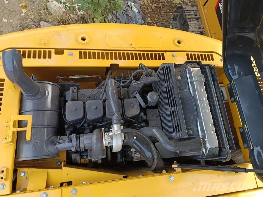Komatsu PC 120 Bageri guseničari