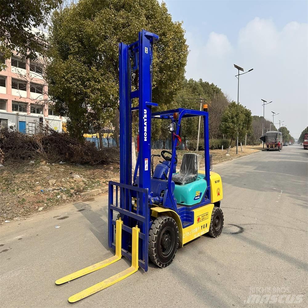Komatsu FD30-14 Dizelski viljuškari