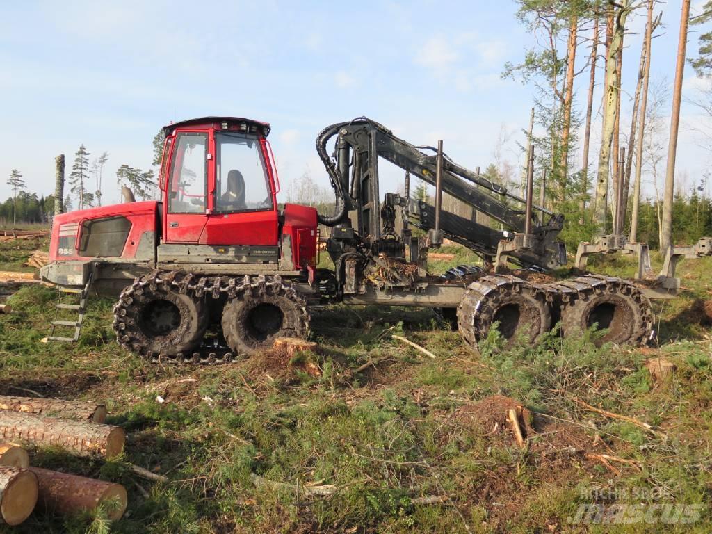 Komatsu 855 Forvarderi