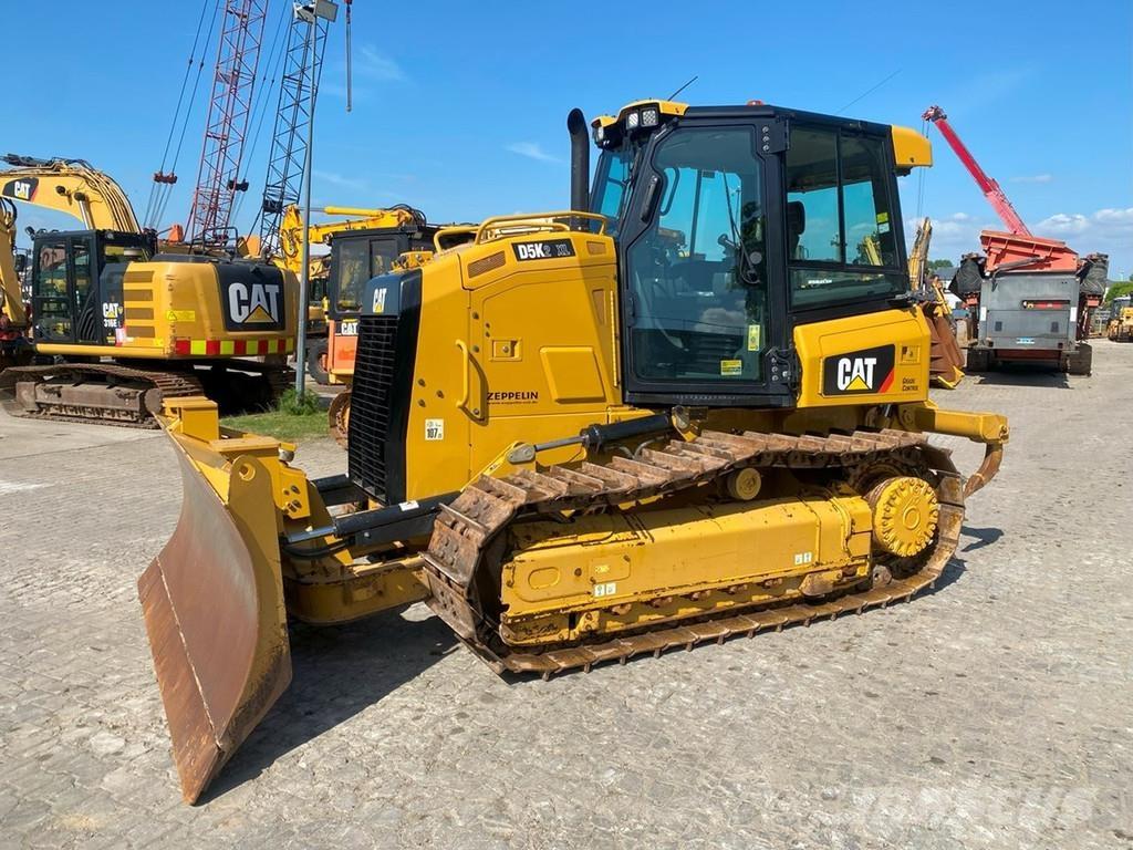 CAT D5K2 XL NVT Buldožeri guseničari
