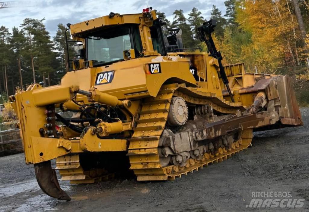 CAT D 8 T Buldožeri guseničari