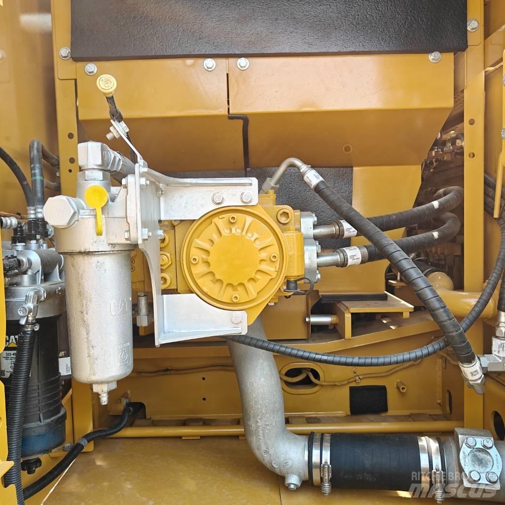 CAT 330GC Bageri guseničari