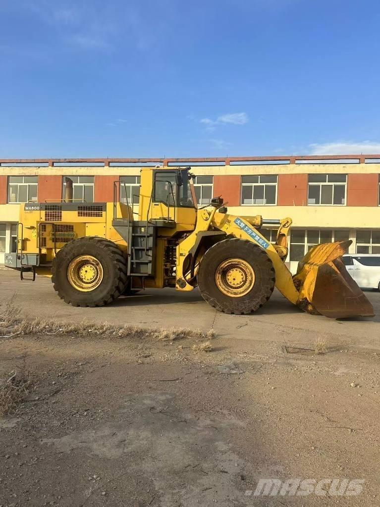 Komatsu WA 600-6 Utovarivači na točkove