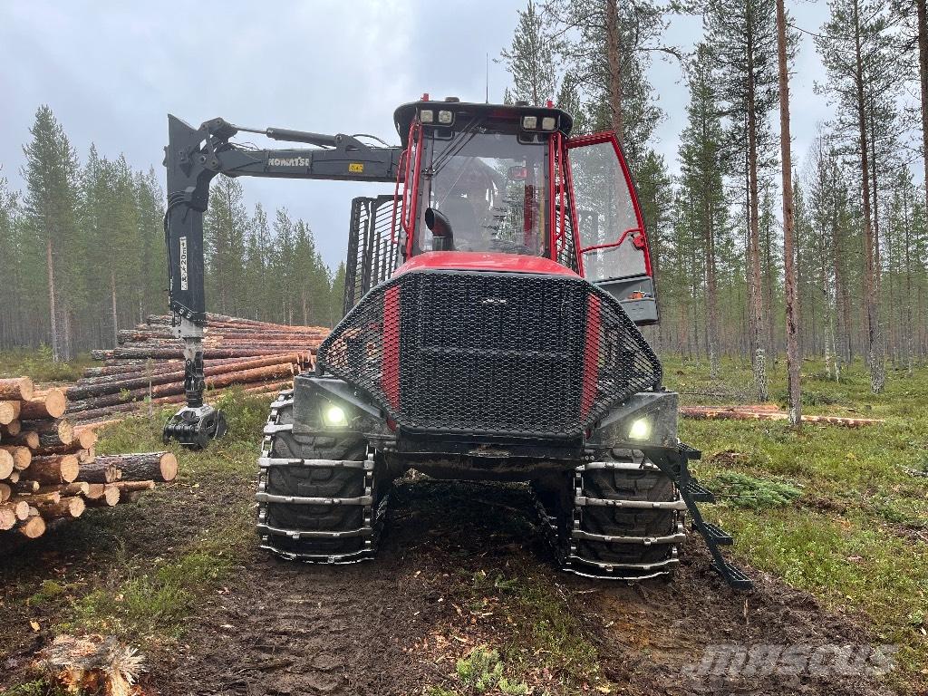 Komatsu 875 Forvarderi