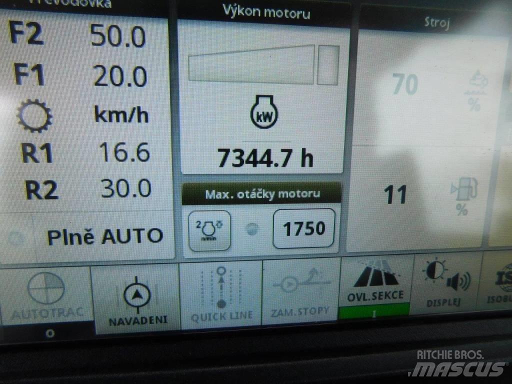 John Deere 6215 R Traktori