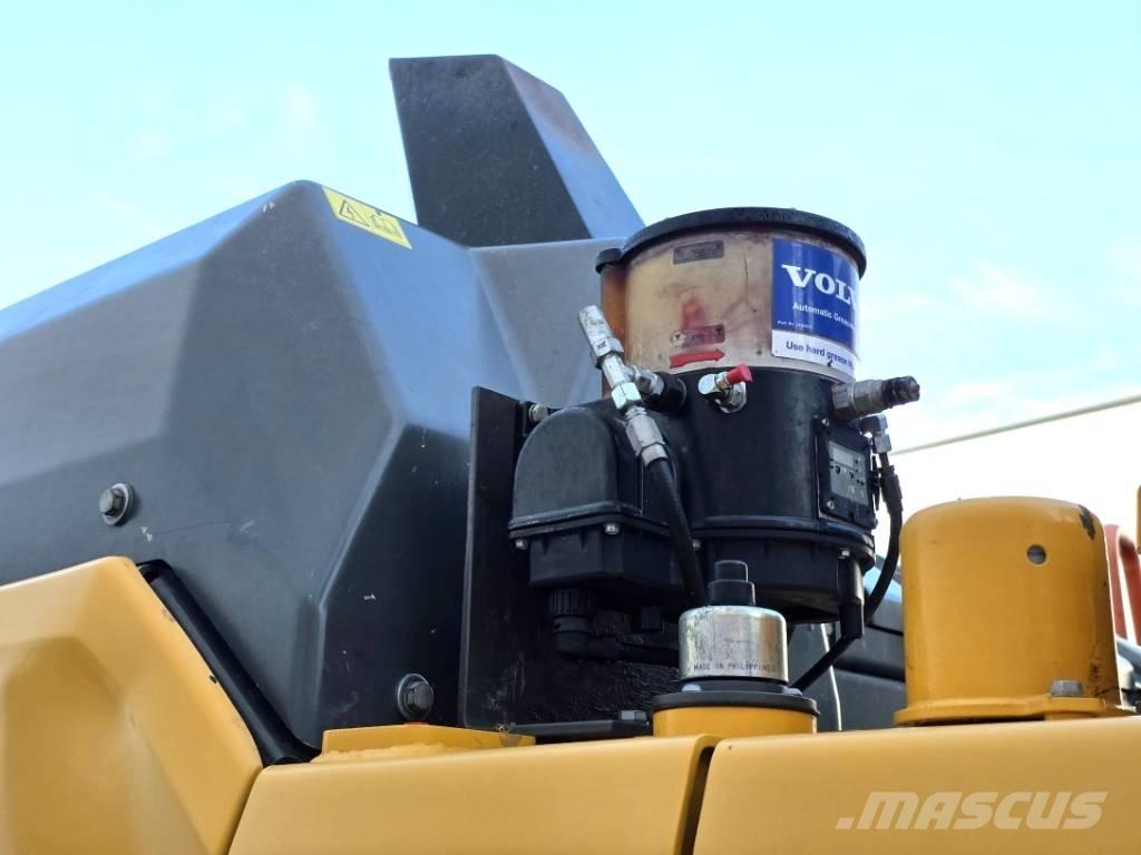Volvo EC 140 EL Bageri guseničari