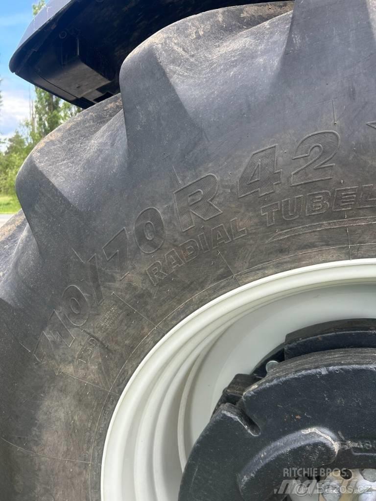 Steyr Absolut CVT Traktori