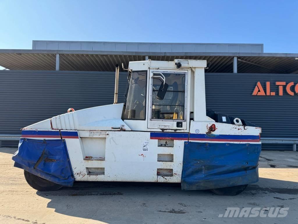 CAT PS-300B Gumeni valjci na točkovima