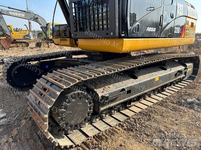 CAT 320D2 Bageri guseničari