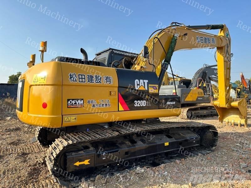 CAT 320D2 Bageri guseničari