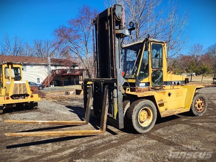 CAT V 330 C Kontejnerski viljuškari