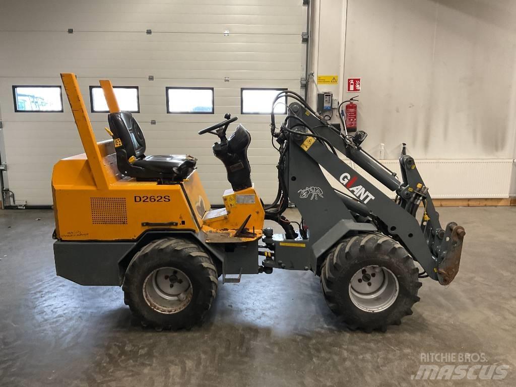 GiANT 262 S Višenamenski utovarivači