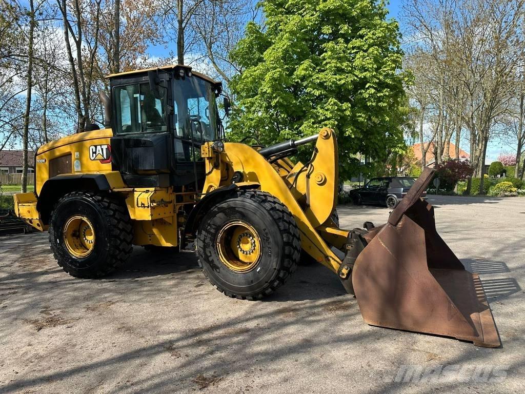 CAT 930 M Utovarivači na točkove
