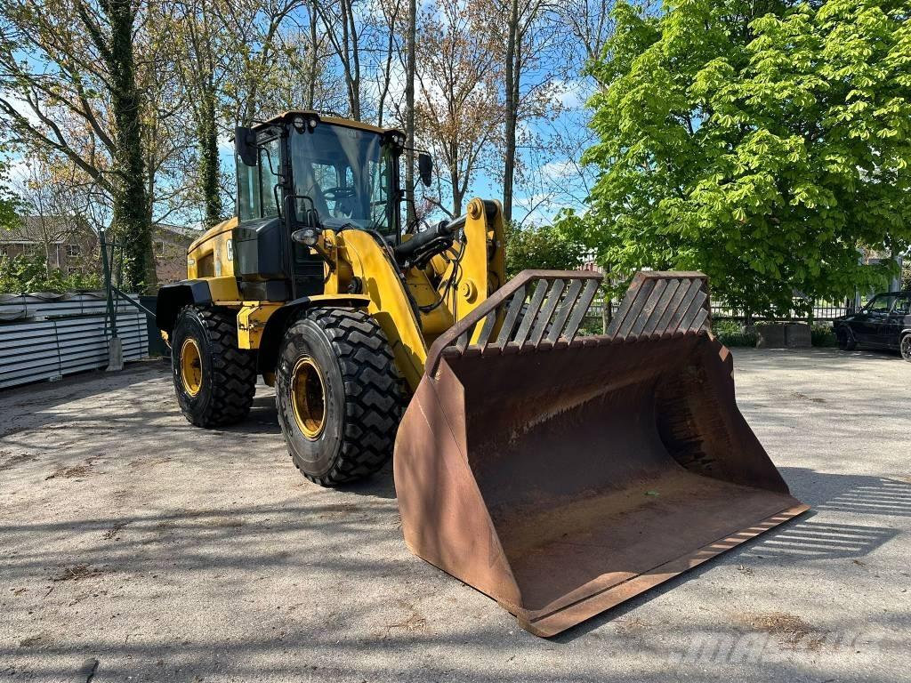 CAT 930 M Utovarivači na točkove