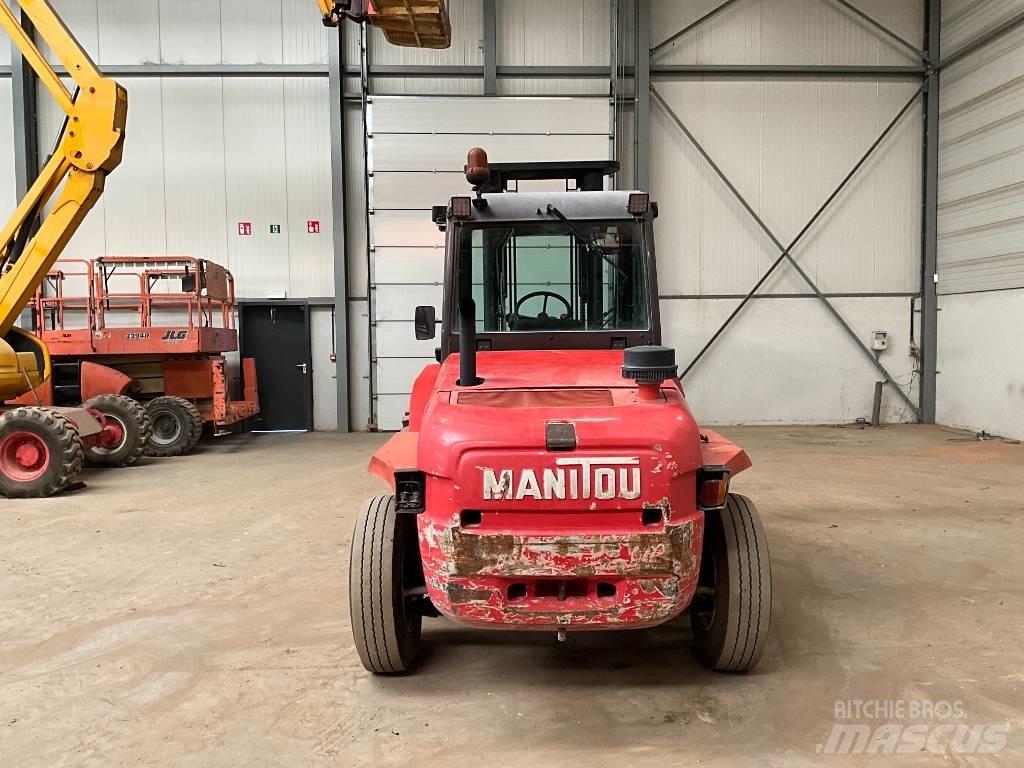 Manitou MC 40 Vanterenski viljuškar