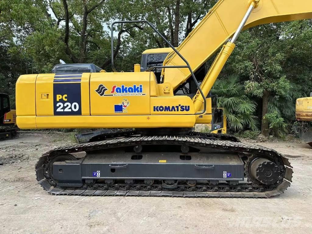 Komatsu PC220-8 Bageri guseničari