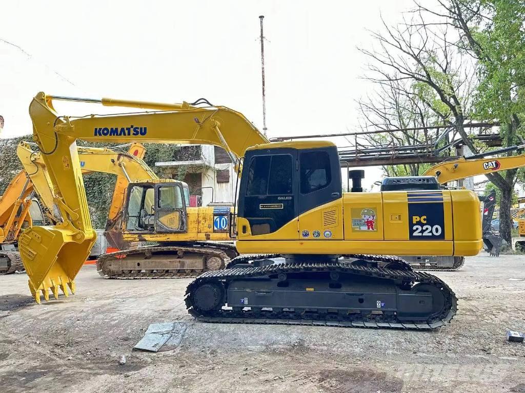 Komatsu PC220-8 Bageri guseničari
