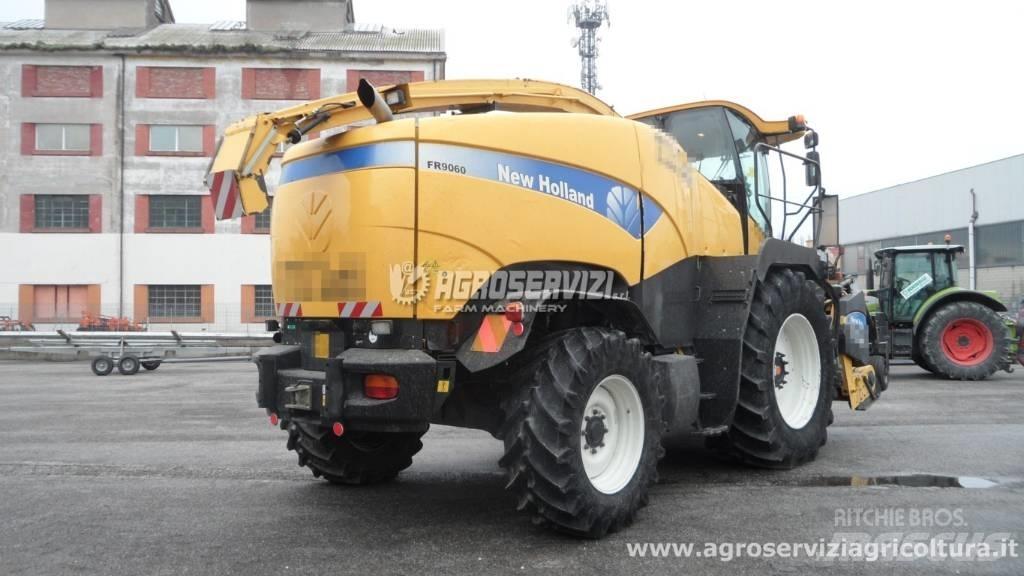 New Holland FR 9060 Mašine za stočnu hranu sa sopstvenim pogonom