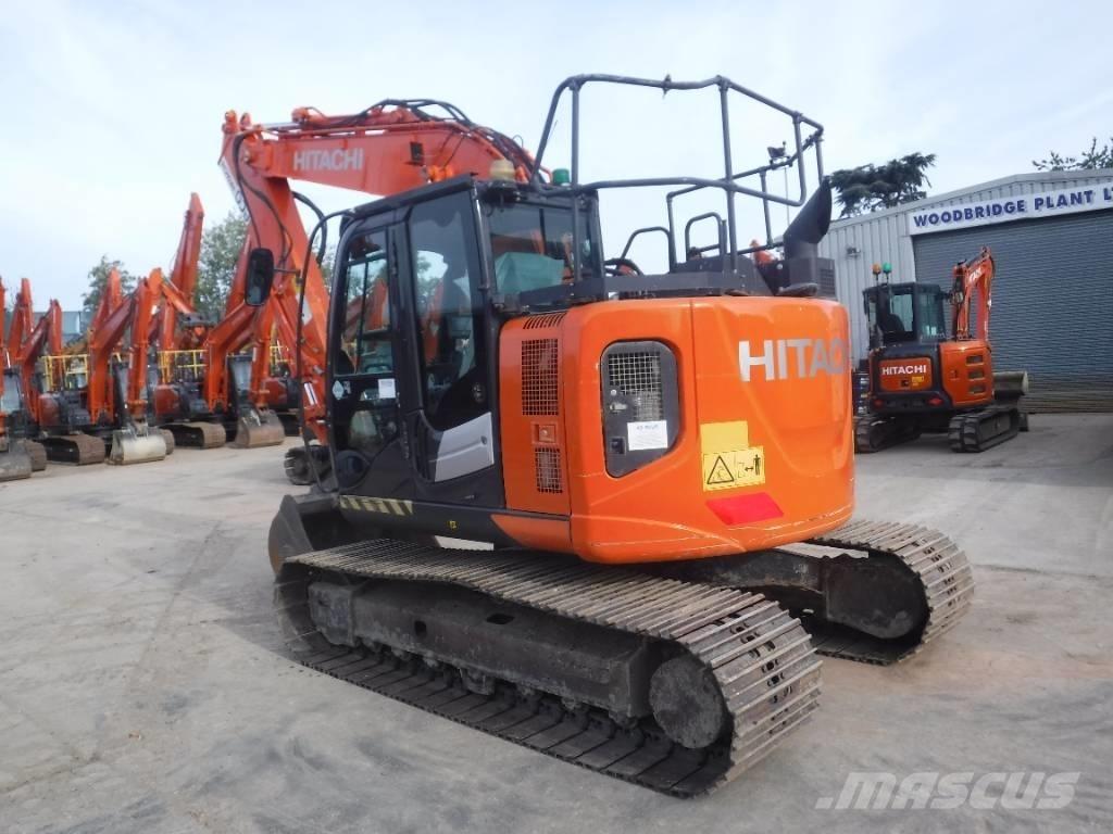 Hitachi ZX 135 US-6 Bageri guseničari