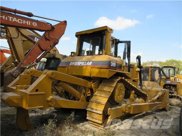 CAT D 6 R Buldožeri guseničari