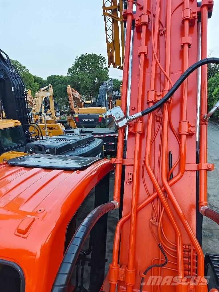 Doosan DX 300 LC Bageri guseničari