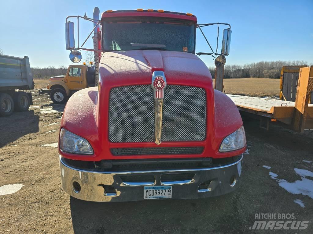 Kenworth T 440 Kiperi kamioni