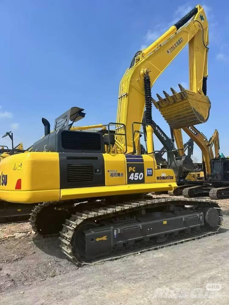 Komatsu 450 Bageri guseničari