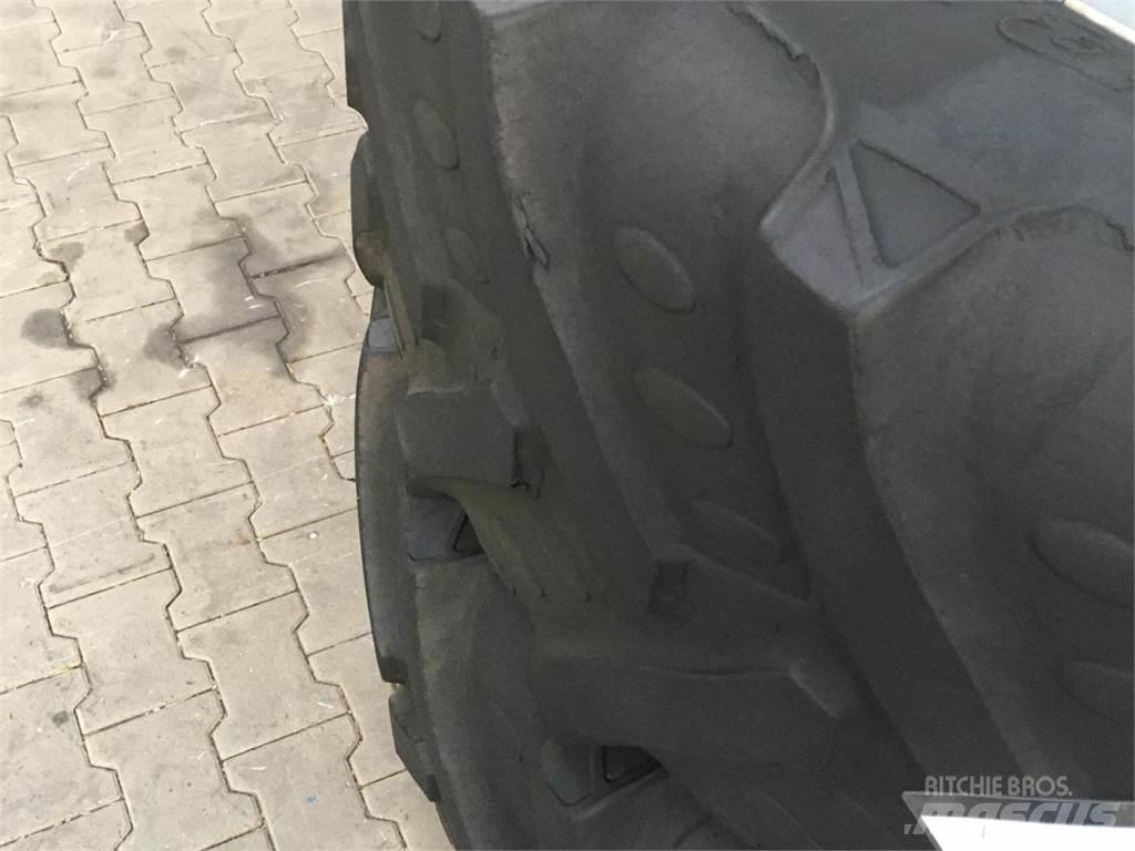 BKT 480/70R34 Gume, točkovi i felne
