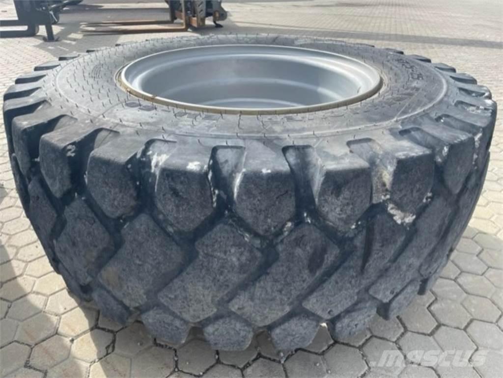  Øvrige ØVRIGE Gume, točkovi i felne