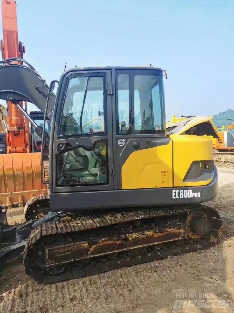 Volvo EC 80D PRO Bageri guseničari