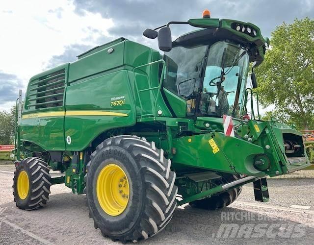 John Deere T 670 Kombajni
