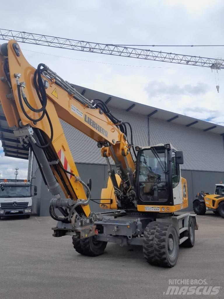 Liebherr A 916 Bageri točkaši