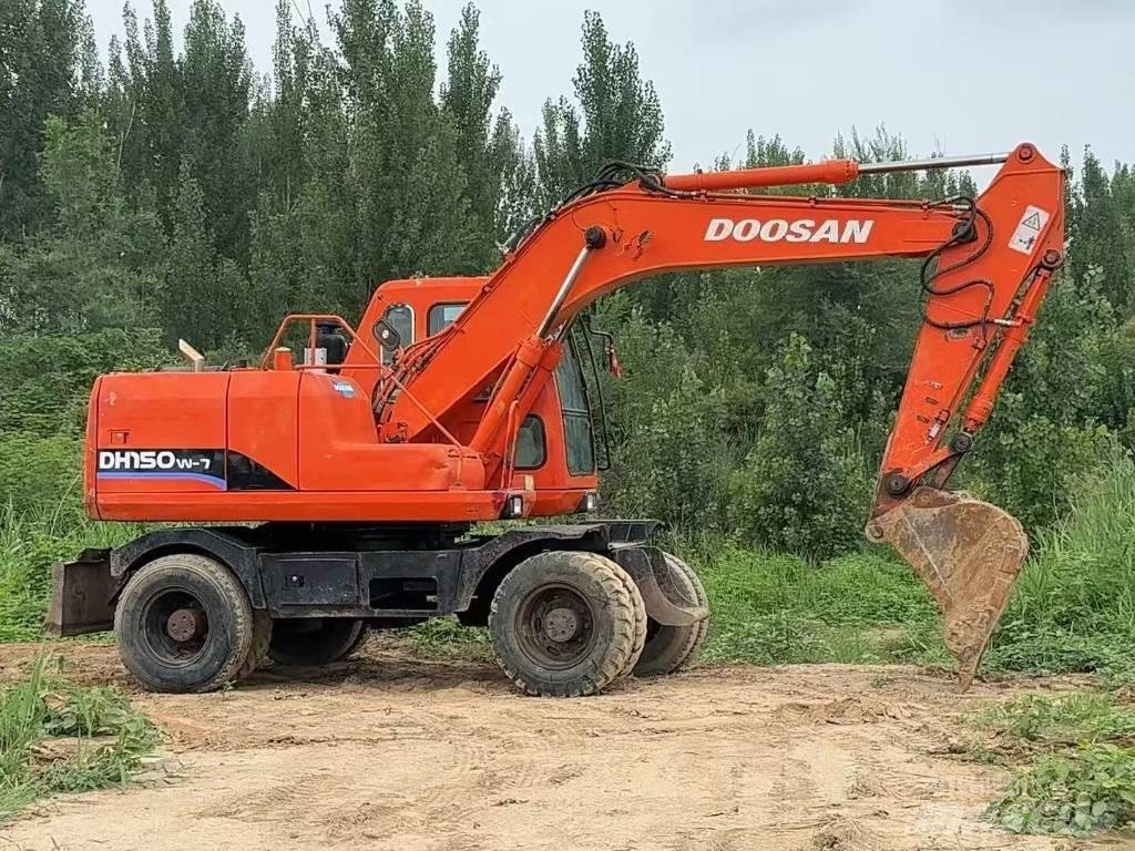 Doosan DH 150 W-7 Bageri točkaši