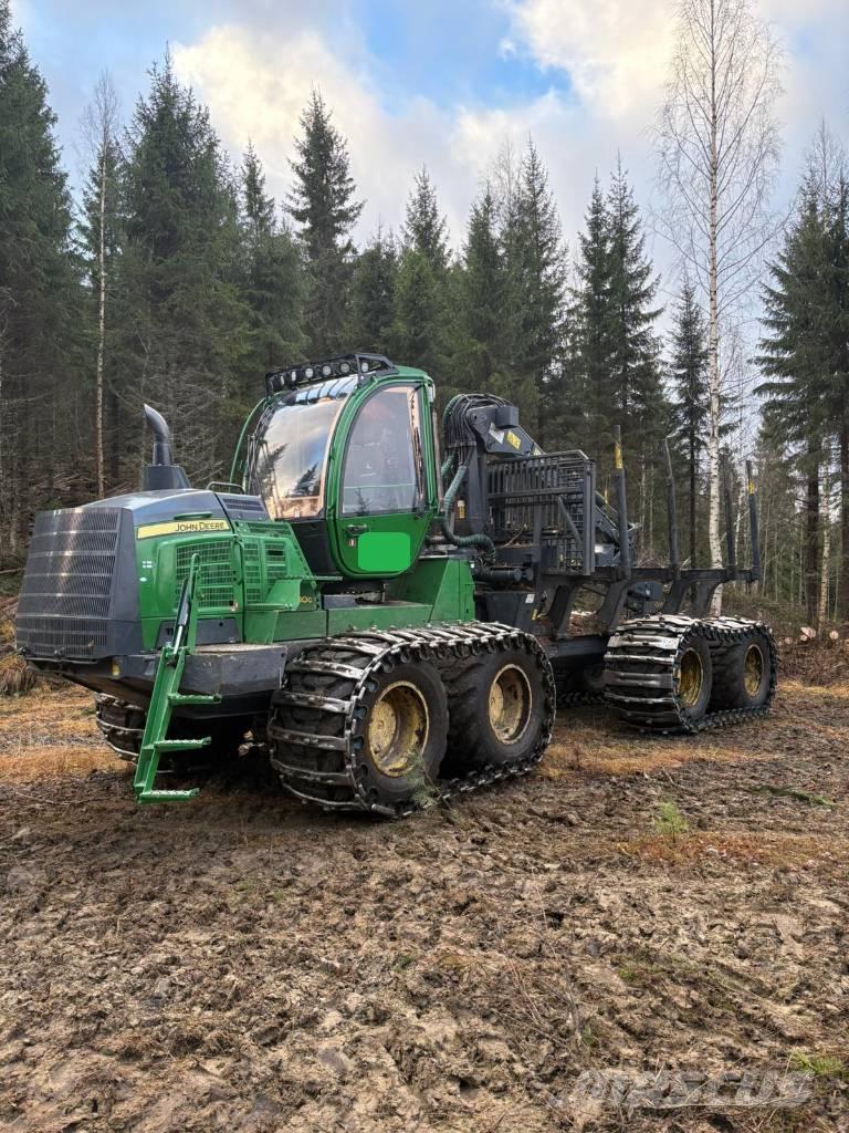 John Deere 1210G Forvarderi