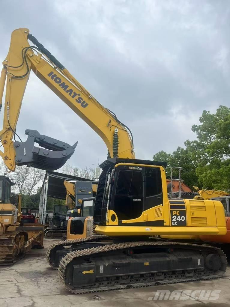Komatsu PC 240 Bageri guseničari