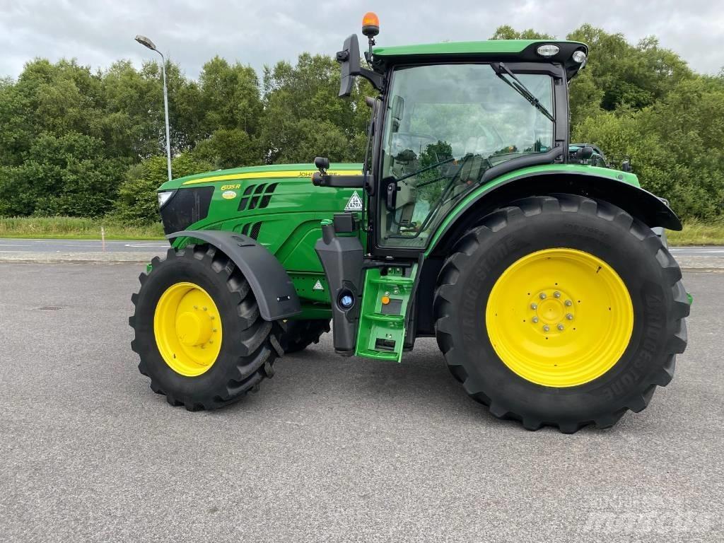 John Deere 6135R Traktori