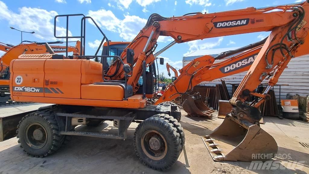 Doosan DX 160 W-3 Bageri točkaši