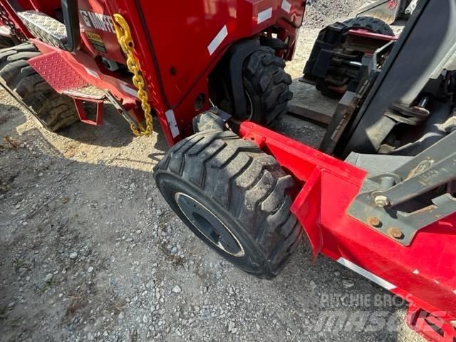 Moffett 4way m55.4 Vanterenski viljuškar