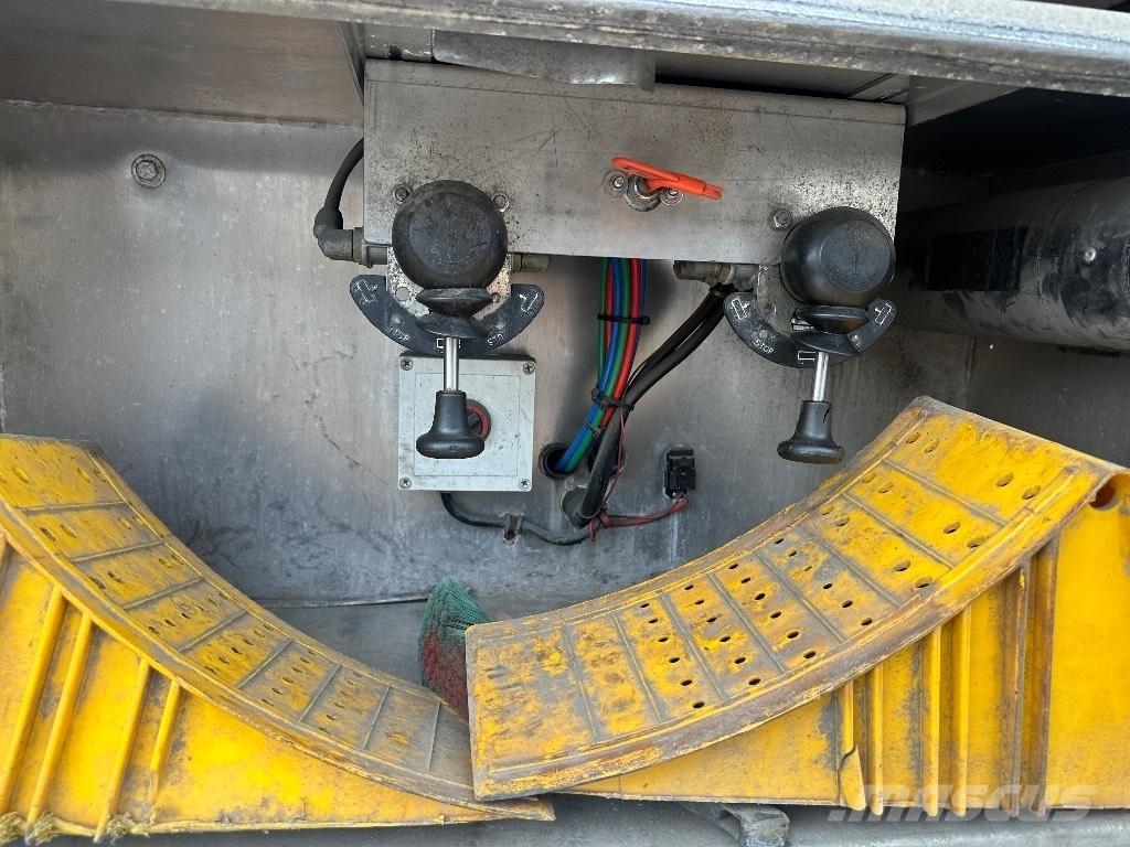 VAK 2+3 Prikolice sa sandukom